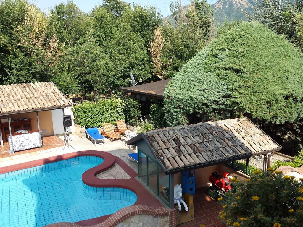 Parco Sogni D'Oro Aparthotel Montella Quarto foto